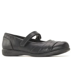 Shop Jeanne Jr Dress Shoes & Sandals