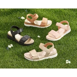 New Rinna Wedged Sandals