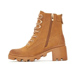 Outlet Trace Medium Heels